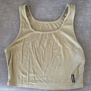 Comfrt Ribbed Crop Tank in Light Olive